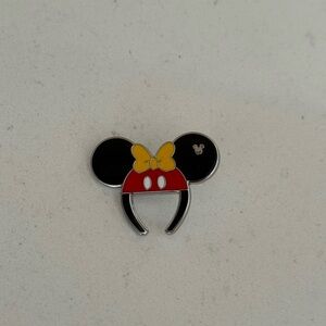 WDW ‘25 Hidden Mickey Pin - Minnie Headband
